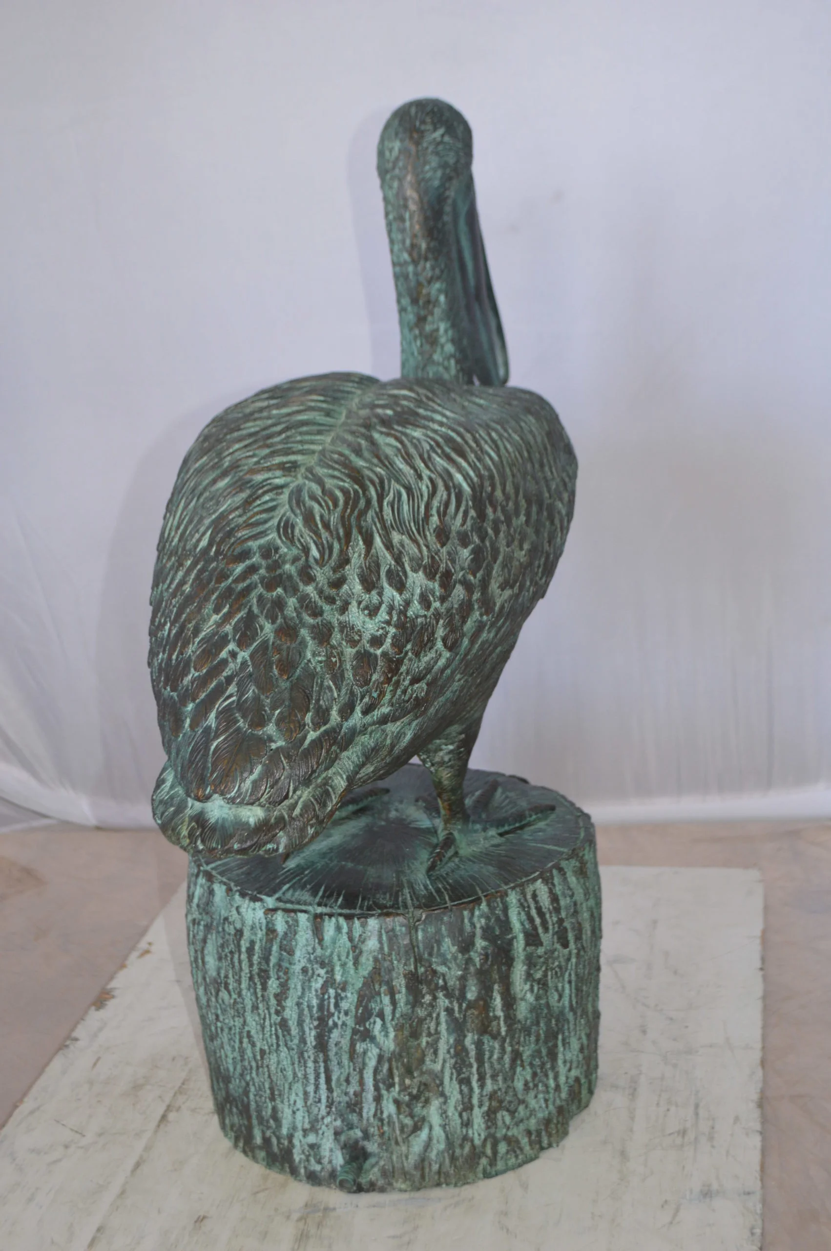 Nifao Pelican on a Tree Stump fountain bronze statue - Size: 30"L x 16"W x 46"H. - image 6