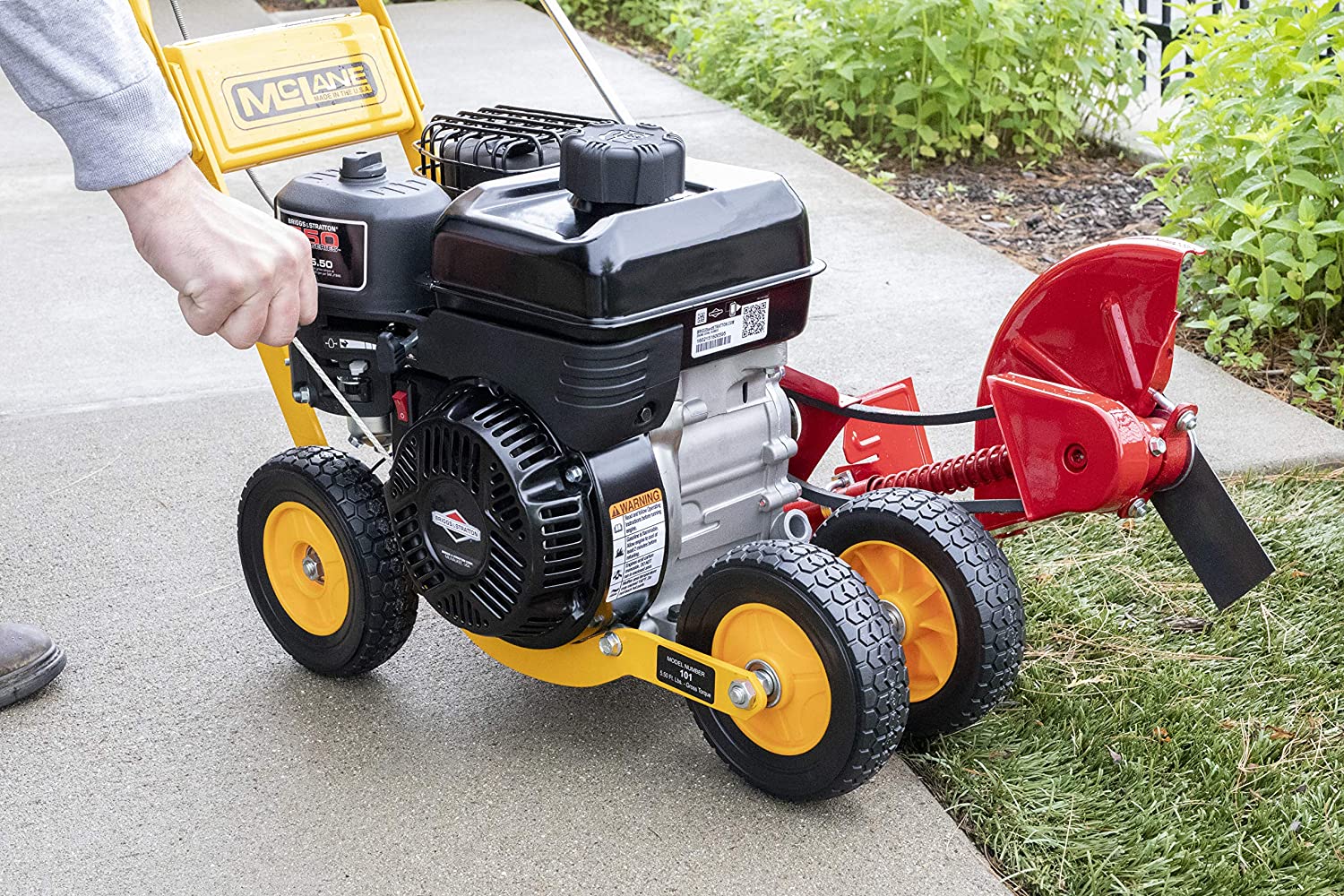 McLane 9-Inch Gas Lawn Edger with 5.50 Gross Torque Engine, Blade Depth Control, Adjustable Cutting Angle - product image 7