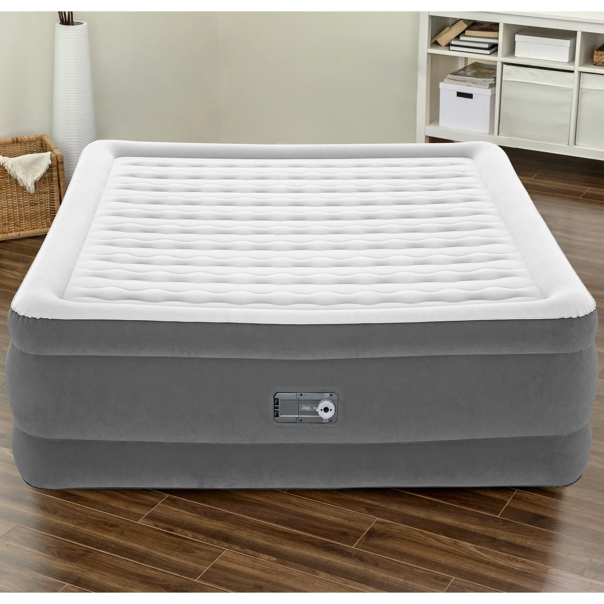 SEALY Tritech Air Mattress King Built-in AC Pump 80" x 76" x 22" - image 3